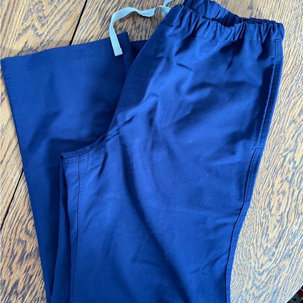 Men’s navy figs size Large pisco basic
